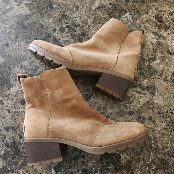 Sorel Women's Cate Waterproof Lug Sole Booties Camel Brown Size 10 - Picture 1 of 8
